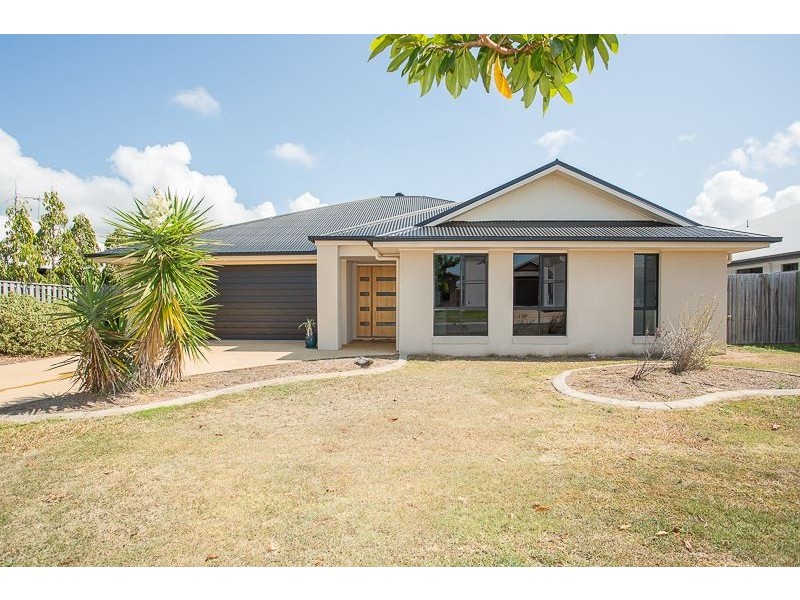 12 Narrabeen Street, Blacks Beach QLD 4740