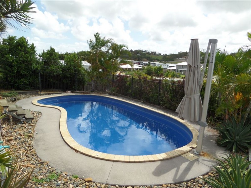 6 Gillies Court, Rural View QLD 4740