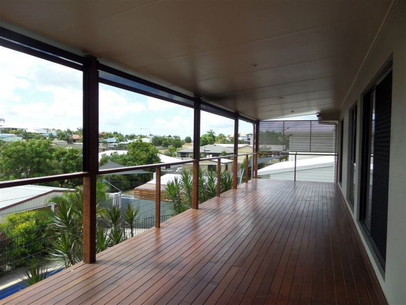 6 Gillies Court, Rural View QLD 4740