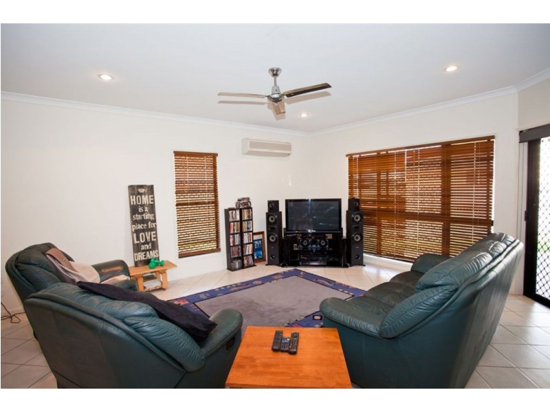 7 Centennial Drive, Glenella QLD 4740