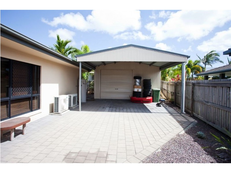 7 Centennial Drive, Glenella QLD 4740