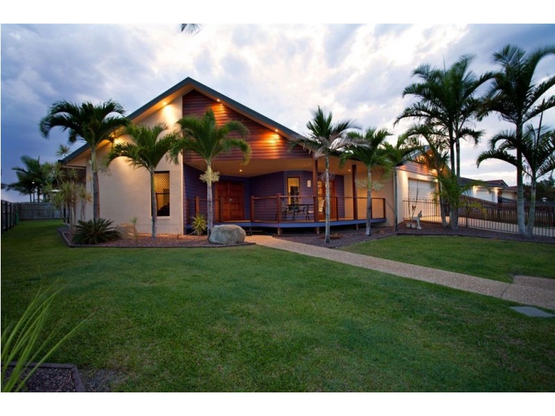 7 Centennial Drive, Glenella QLD 4740