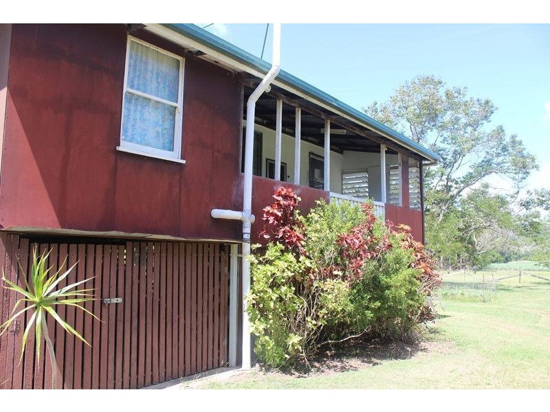 208 Cape Hillsborough Road, Ball Bay QLD 4741