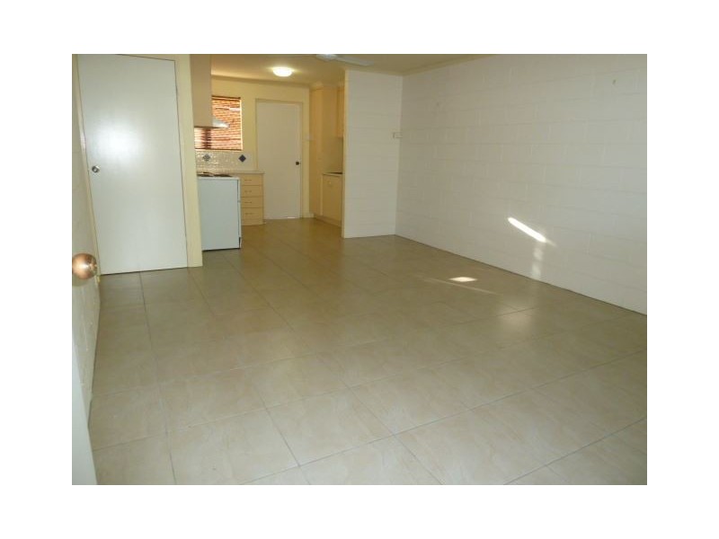4/52 Mengel Street, South Mackay QLD 4740
