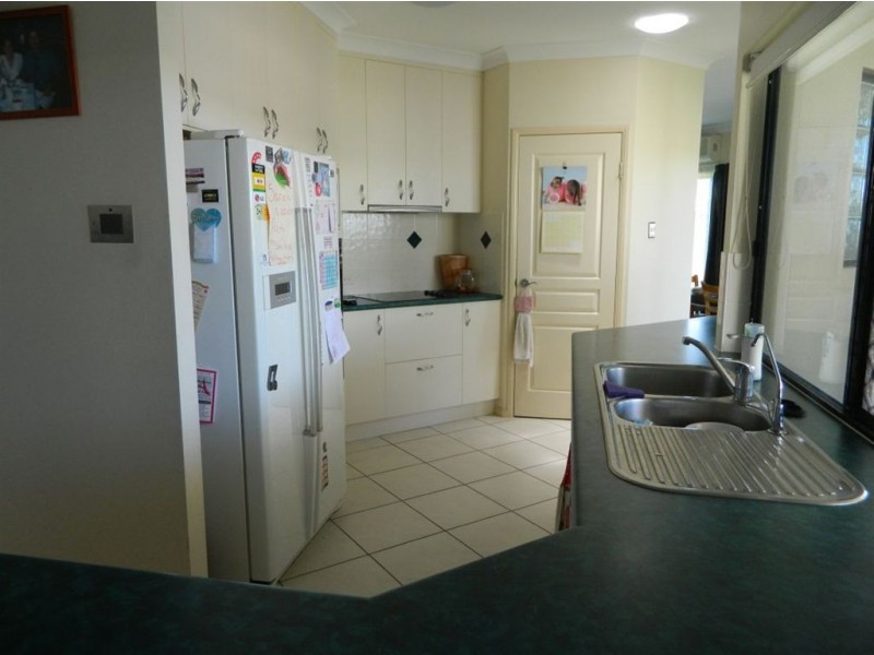 1 Marlin Court, Andergrove QLD 4740