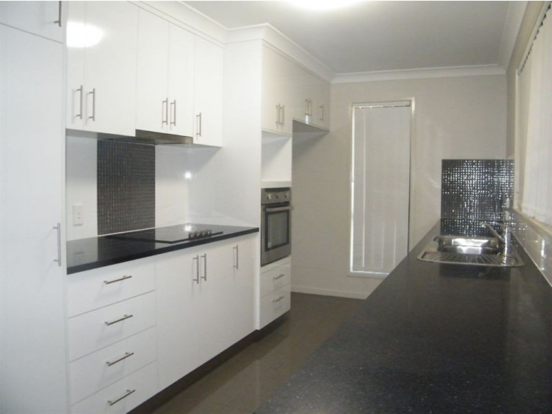 38 Botanical Drive, Ooralea QLD 4740