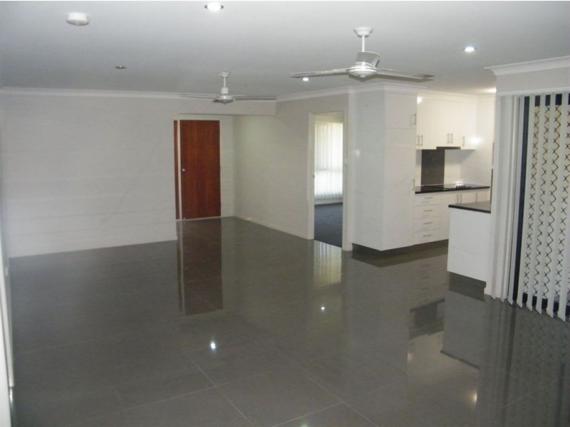 38 Botanical Drive, Ooralea QLD 4740