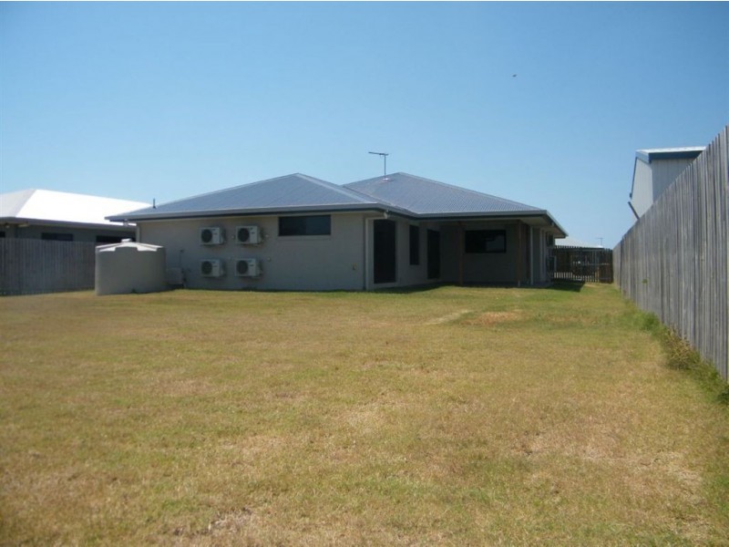 38 Botanical Drive, Ooralea QLD 4740