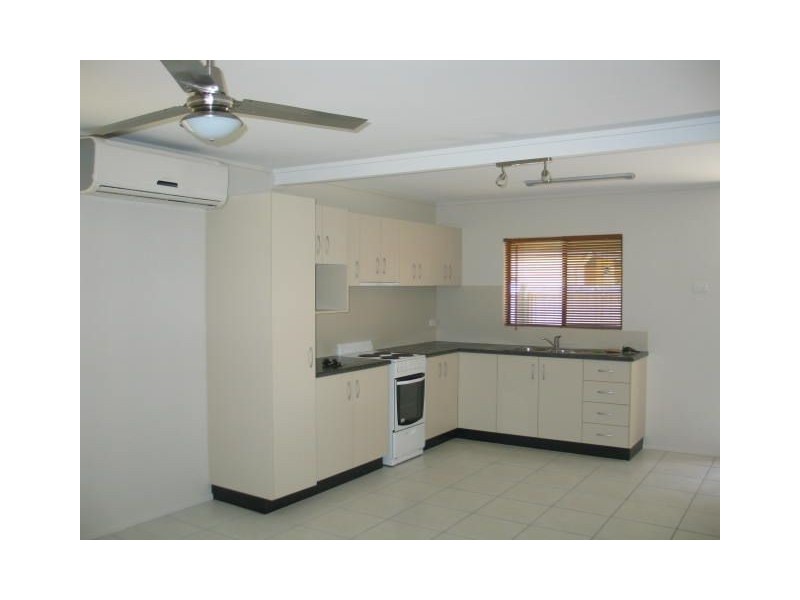 1/36 Hamilton Street, North Mackay QLD 4740