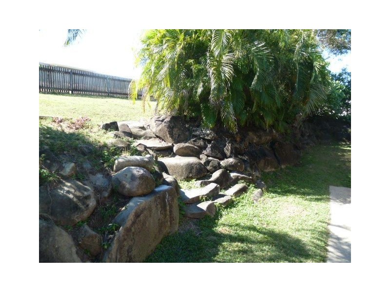 14 Muldoon Court, Eimeo QLD 4740