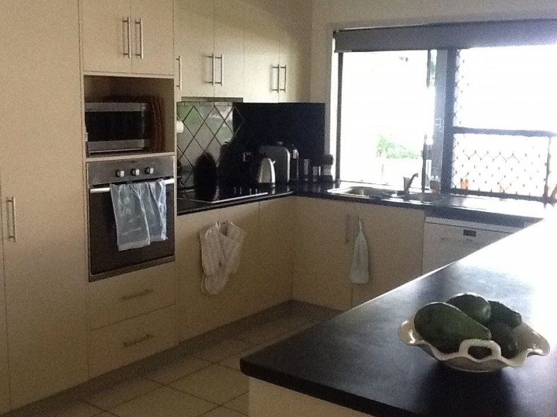 37 Kidston Avenue, Rural View QLD 4740
