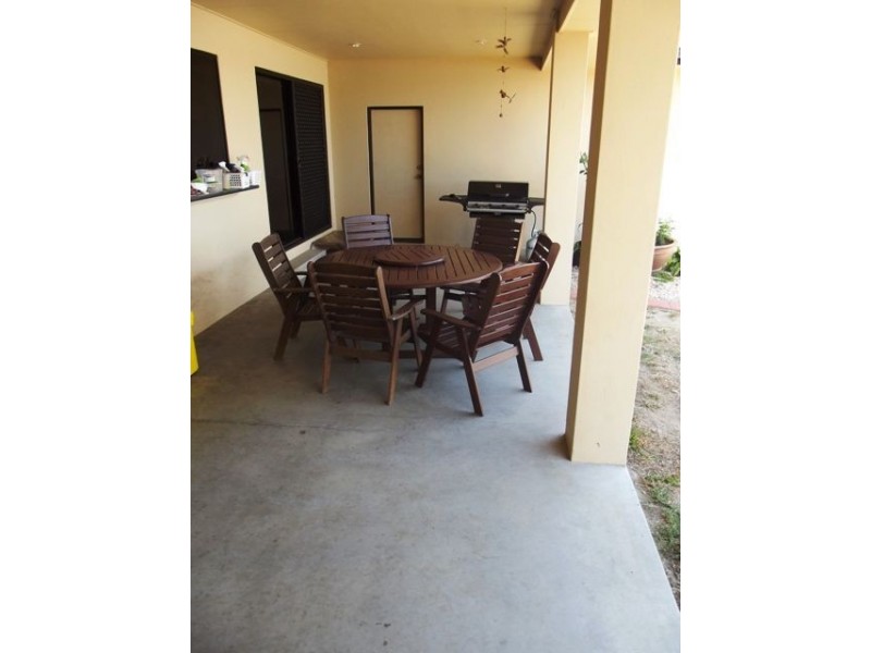 37 Kidston Avenue, Rural View QLD 4740