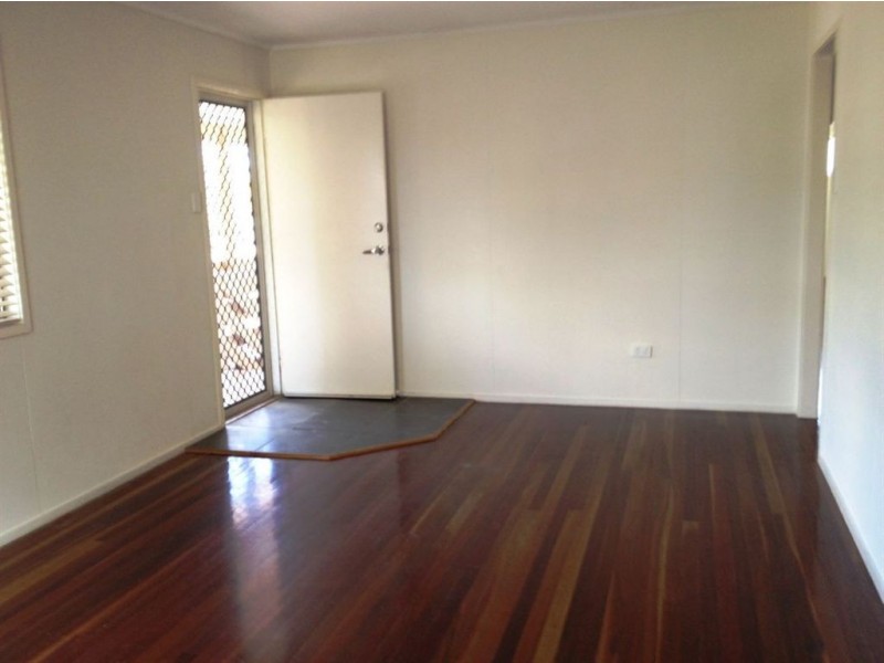 21 Mackay Street, Moranbah QLD 4744