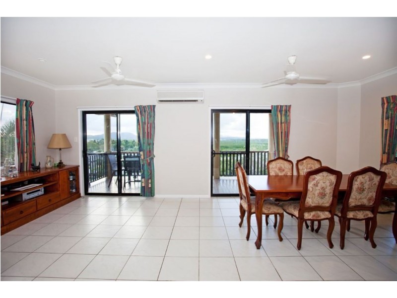 8 Coral Ridge Drive, Eimeo QLD 4740