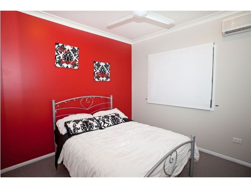 8 Coral Ridge Drive, Eimeo QLD 4740