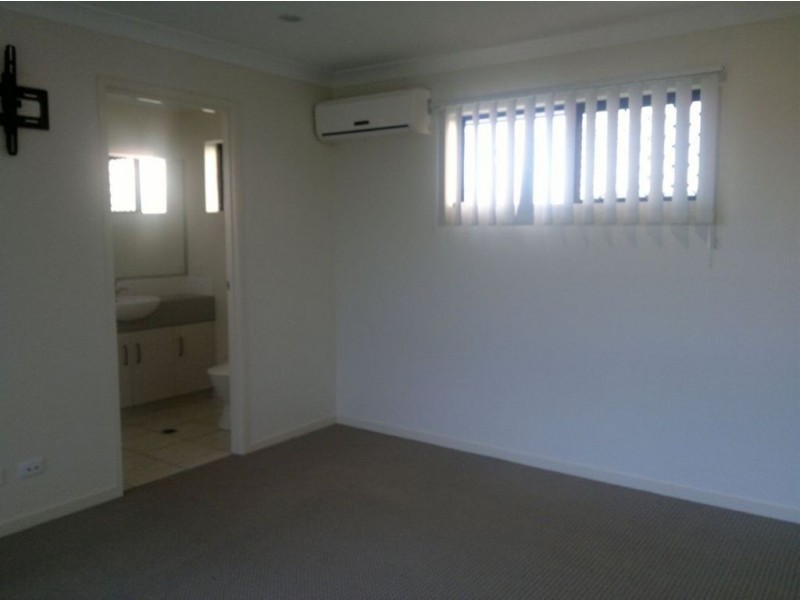 36 Cinnamon Drive, Glenella QLD 4740