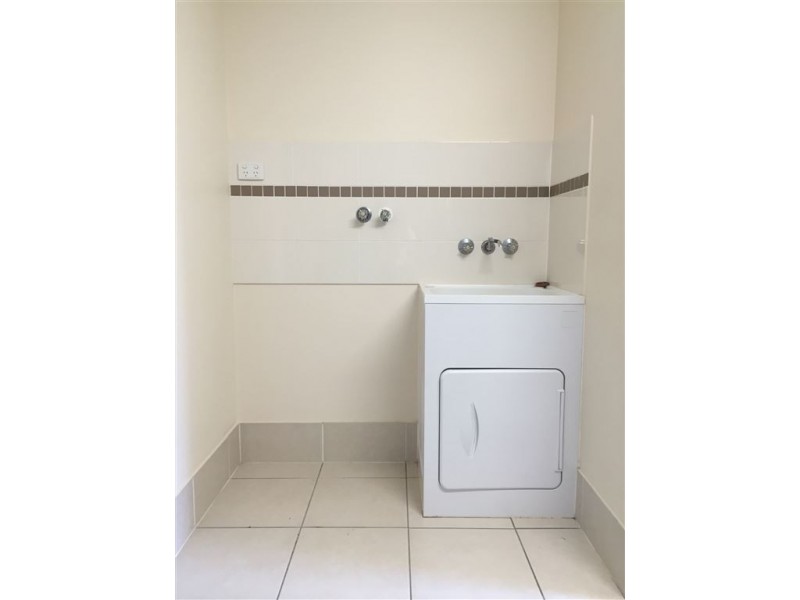 1/4 Coogee Tce, Blacks Beach QLD 4740