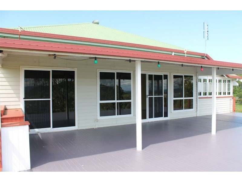 647 Cape Hillsborough Road, Seaforth QLD 4741