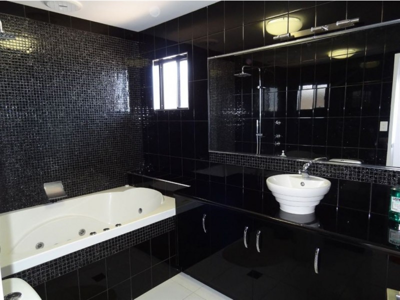 38 Hangan Street, Bucasia QLD 4750