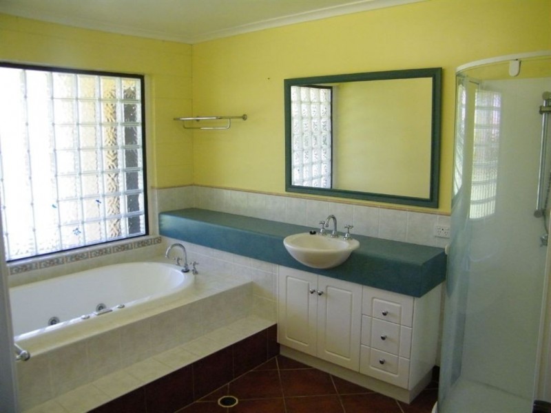 11 Farquhar Street, Beaconsfield QLD 4740