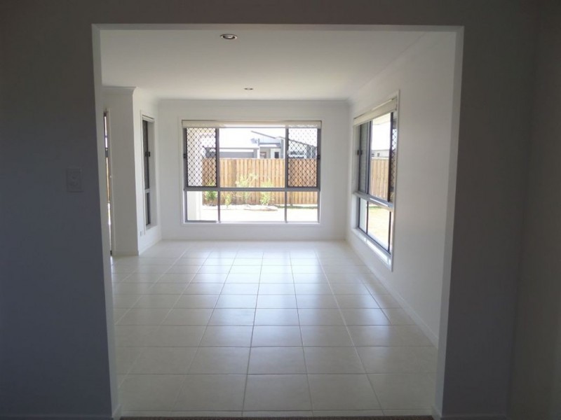 1 Goldwyn Close, Ooralea QLD 4740