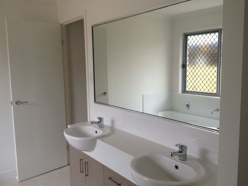 1 Goldwyn Close, Ooralea QLD 4740