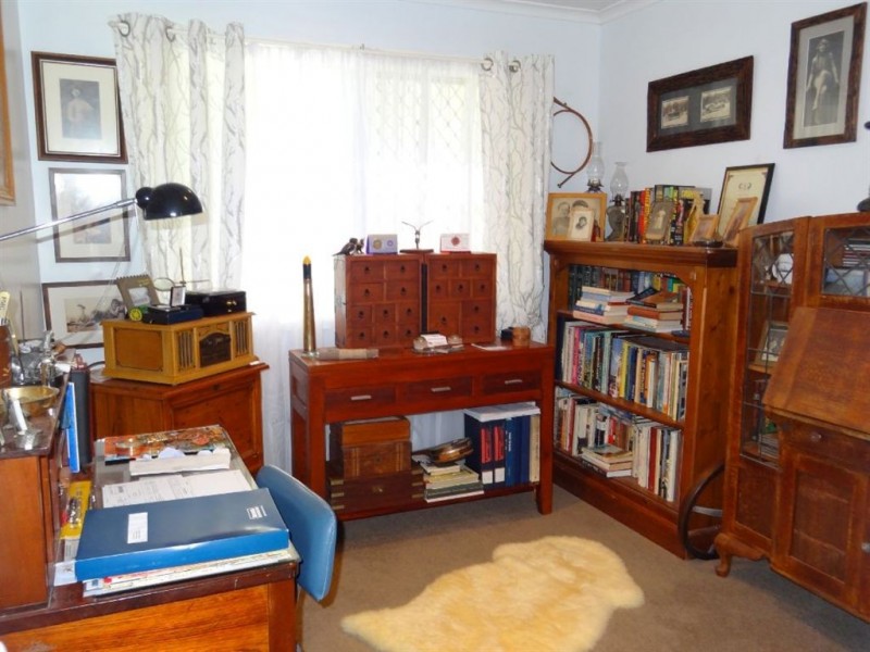 10 Bergmans Road, Walkerston QLD 4751