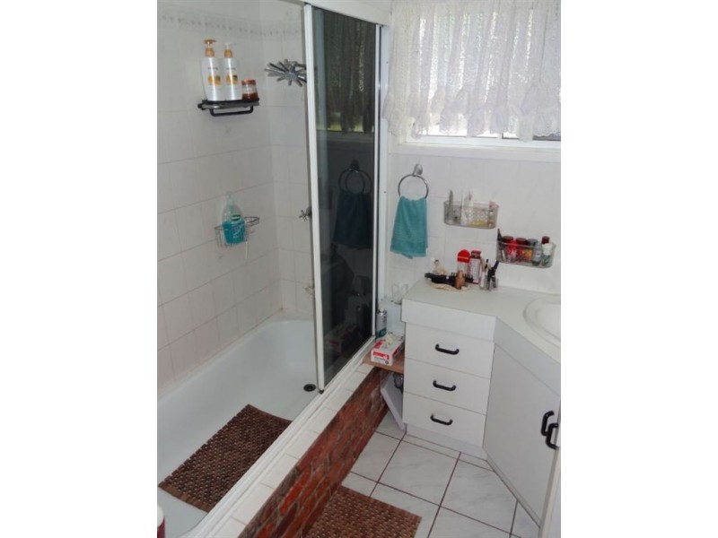 10 Bergmans Road, Walkerston QLD 4751