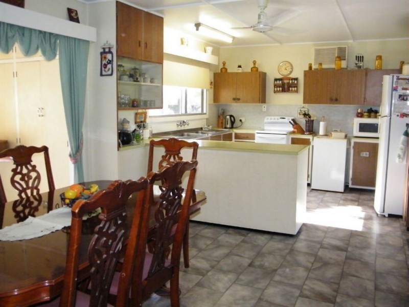 2 Macquarie Street, Mount Pleasant QLD 4740