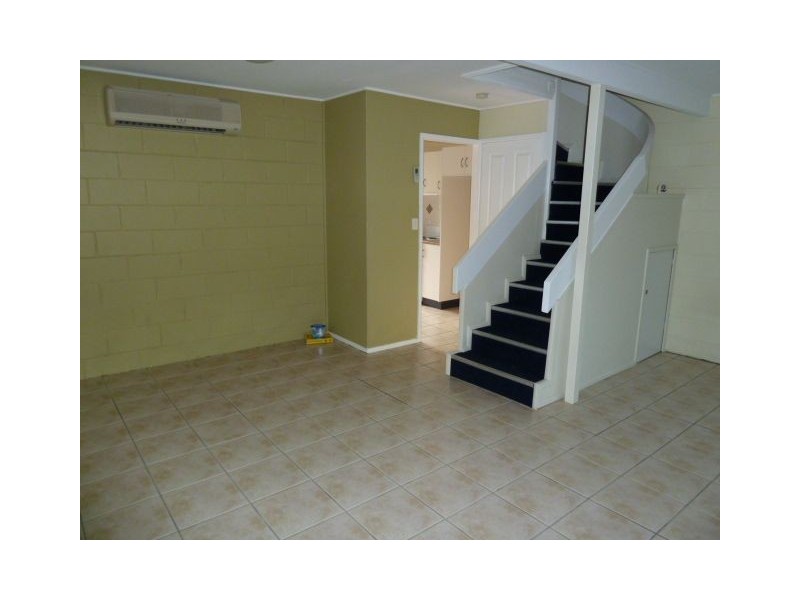 2/12 East Gordon Street, Mackay QLD 4740