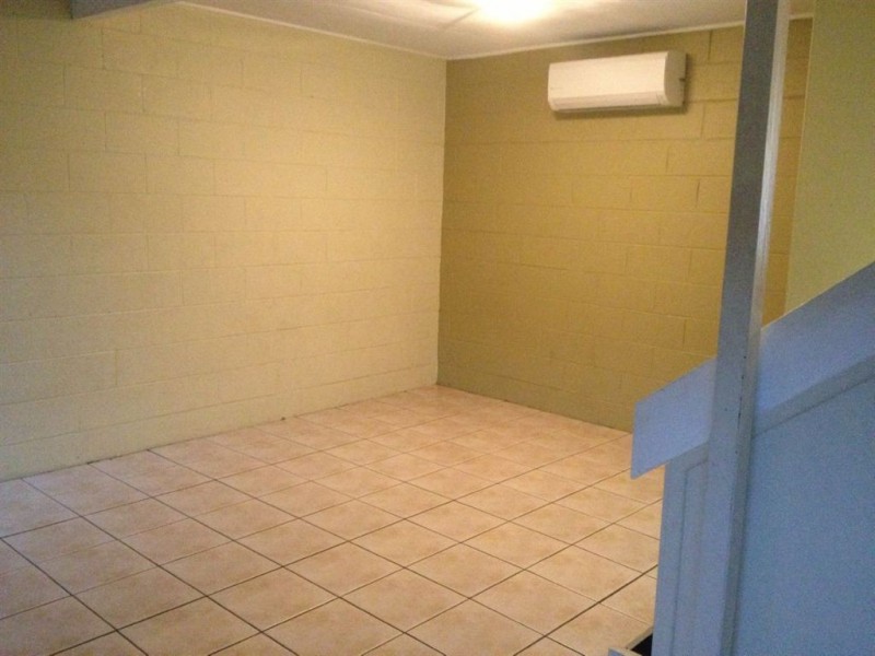 2/12 East Gordon Street, Mackay QLD 4740