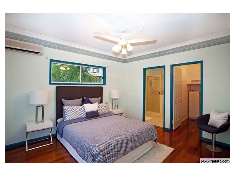 11 Chapman Street, Eimeo QLD 4740