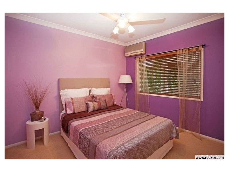 11 Chapman Street, Eimeo QLD 4740