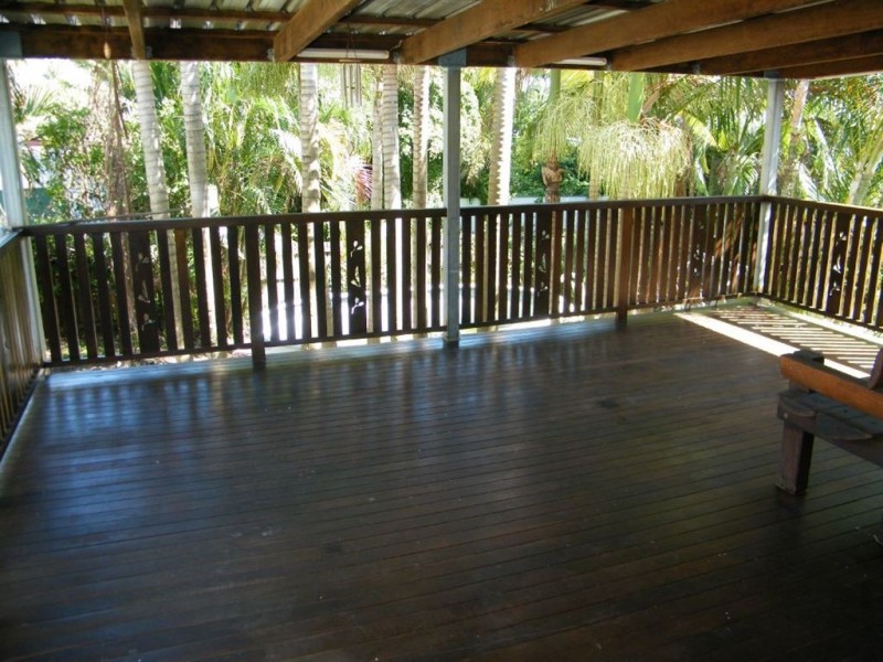 5 Bracken Street, Slade Point QLD 4740