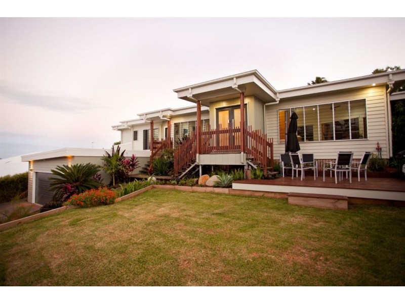 16 Cosford Drive, Eimeo QLD 4740