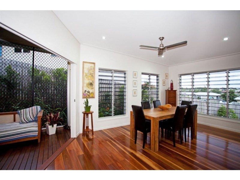 16 Cosford Drive, Eimeo QLD 4740
