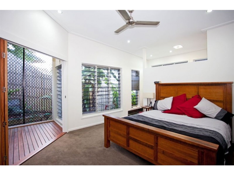 16 Cosford Drive, Eimeo QLD 4740