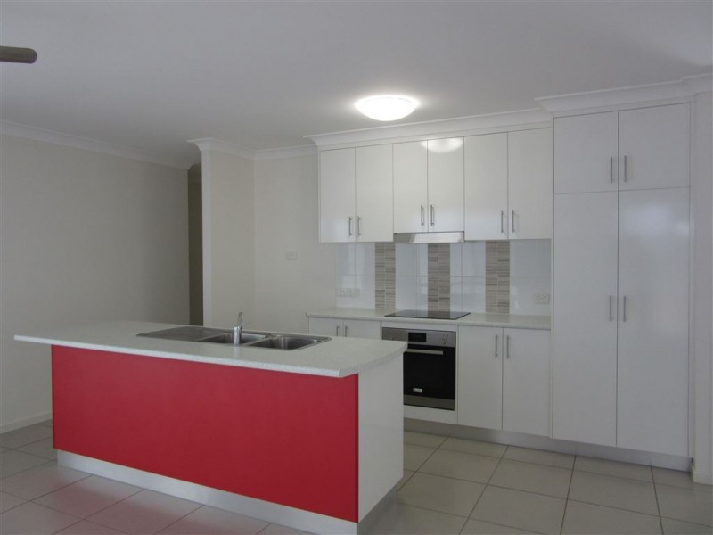 20 Maranark Avenue, Glenella QLD 4740