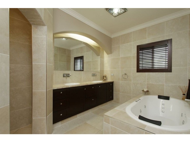 75 Ritchies Road, Pleystowe QLD 4741