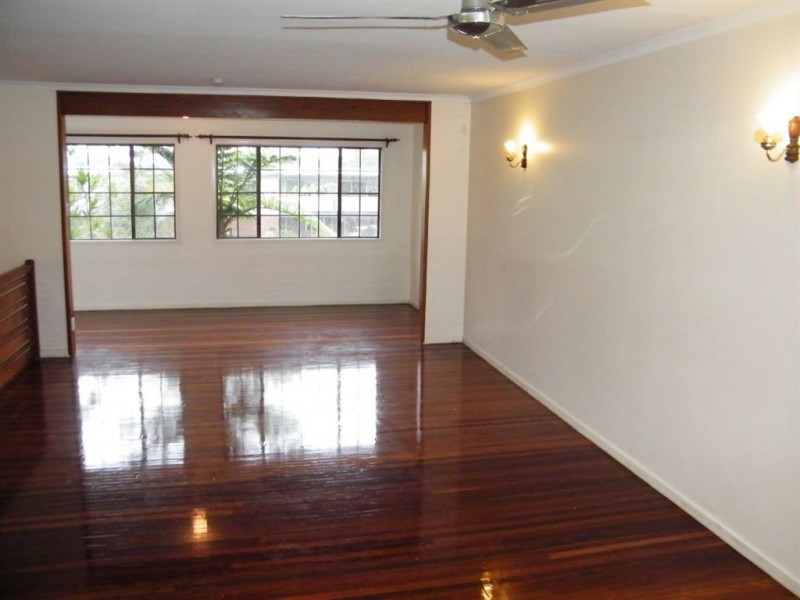 16 Tulloch Street, Ooralea QLD 4740