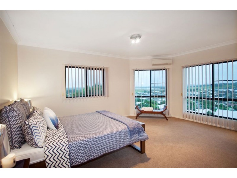 7 Rainbow Crescent, Blacks Beach QLD 4740