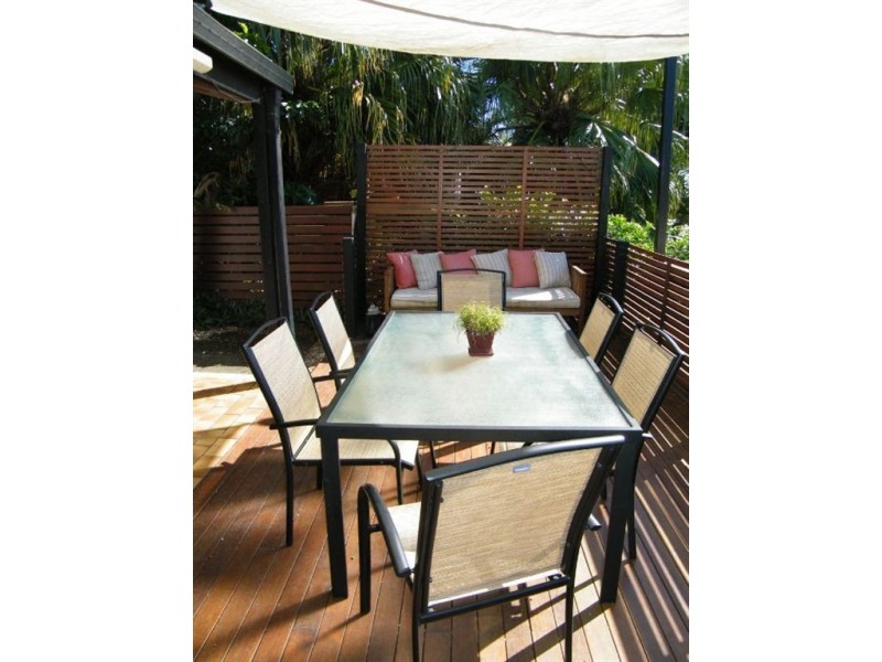 11 McCready Street, Rural View QLD 4740