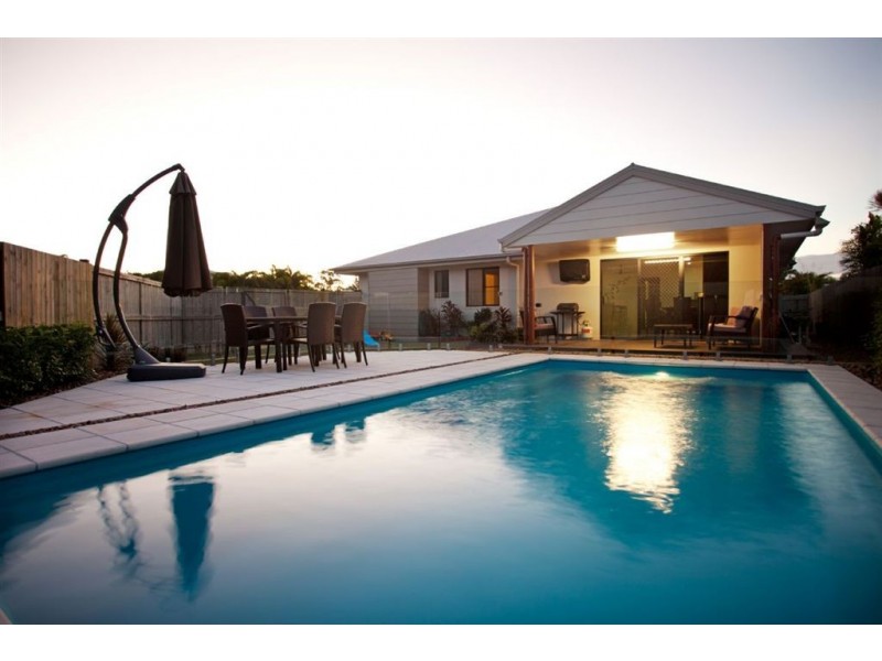 11 Friarbird Avenue, Blacks Beach QLD 4740