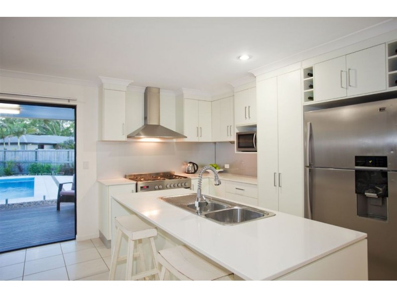 11 Friarbird Avenue, Blacks Beach QLD 4740