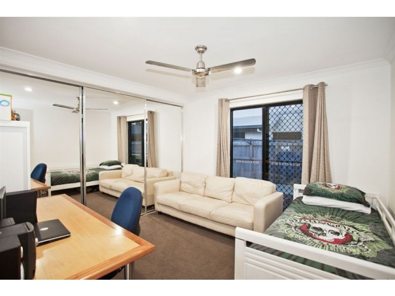 11 Friarbird Avenue, Blacks Beach QLD 4740