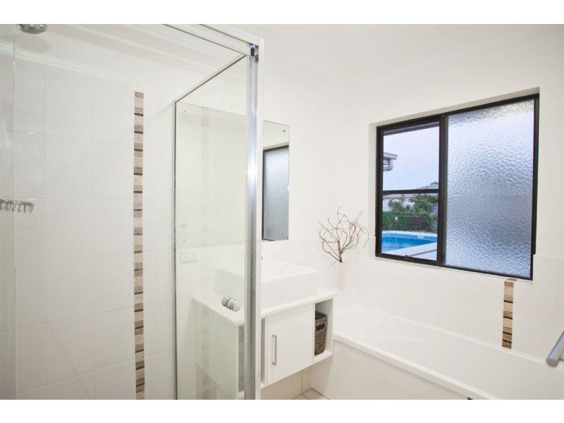 11 Friarbird Avenue, Blacks Beach QLD 4740