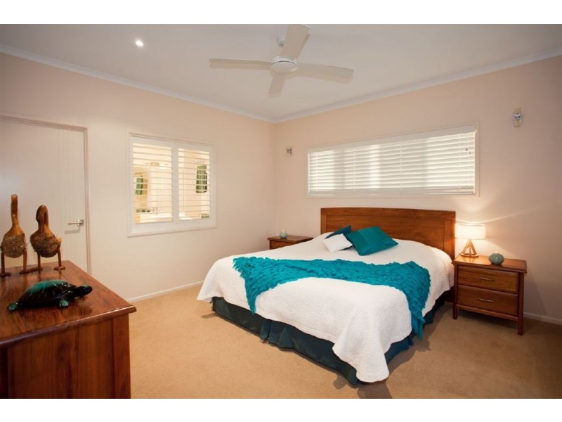 17 Seafarer Court, Blacks Beach QLD 4740