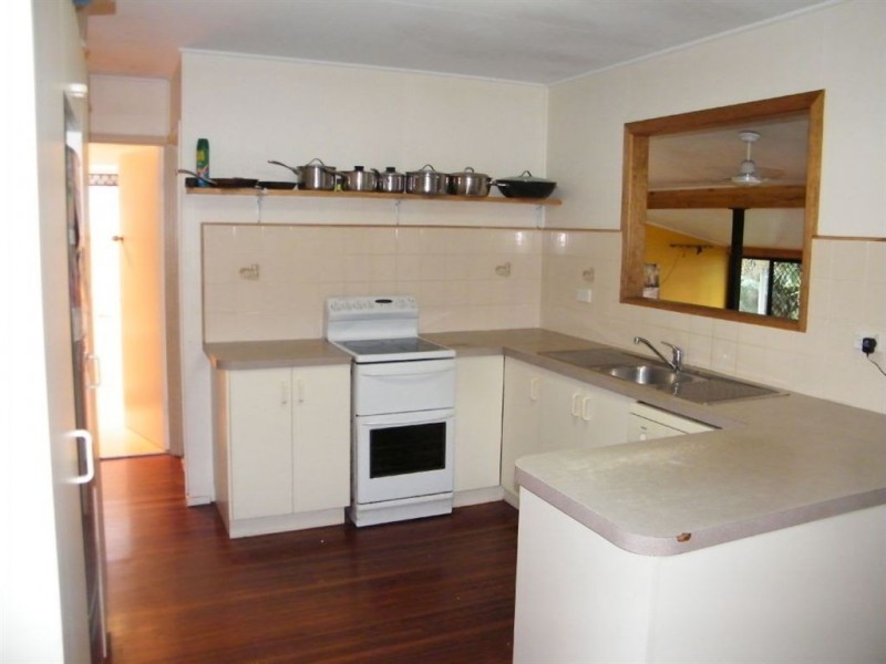 44 Davey Street, Glenella QLD 4740