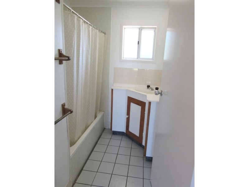 100 Investigator Street, Andergrove QLD 4740