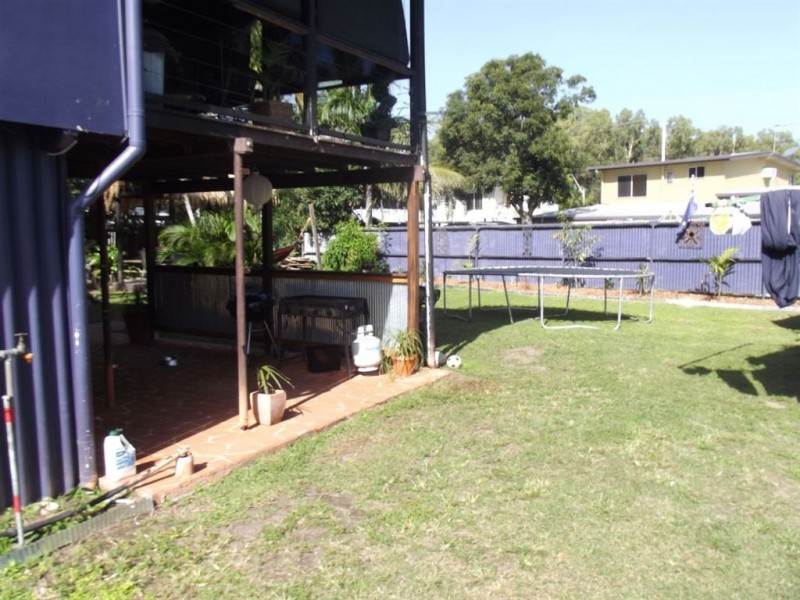 8 Janz Street, Slade Point QLD 4740